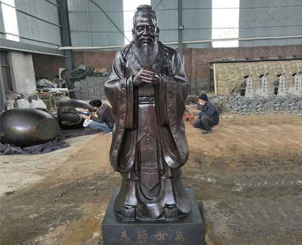 玻璃鋼雕塑制作出仿銅雕塑效果的步驟是什么呢？